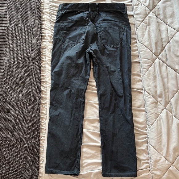 Red Ale by Alesbury Slim Navy Blue Chino Pants - Picture 3 of 4